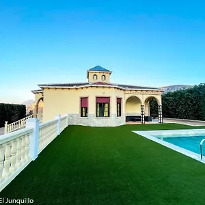 https://casa-rural-el-junquillo.es-andalucia.com